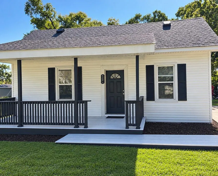 5221 E 142nd Pl