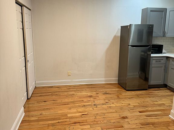 4th image of 118 N 50th St #B18