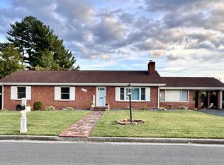1041 Braxton Rd, Front Royal, VA 22630