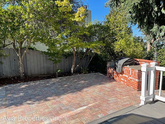 4th image of 840 Seminole Way