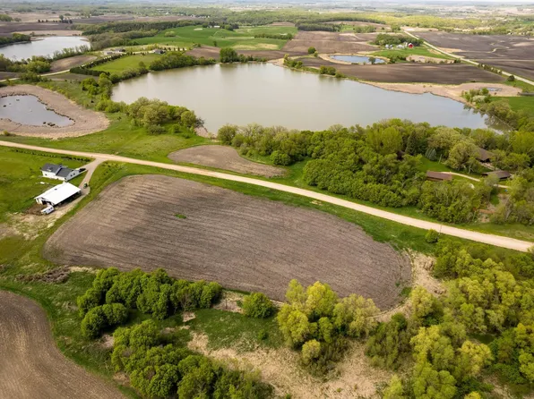 9 Hidden Lake Ln, Fergus Falls, MN 56537