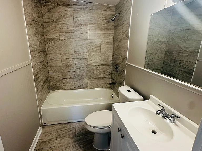 1911 The Oaks Ave — Photo 12