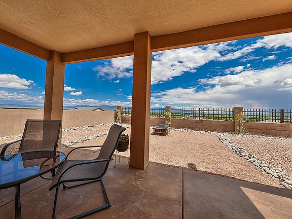 5th image of 1610 Camino Corona SW
