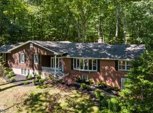 38 Cora Ln, Chester, NJ 07930