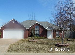 220 Juniper Dr, Greenwood, AR 72936