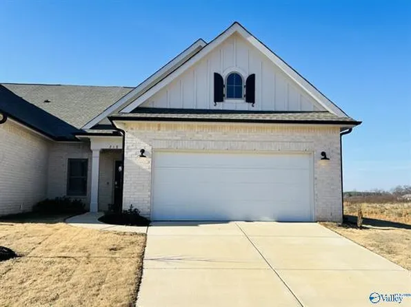 218 Osceola Cir #1, Madison, AL 35757