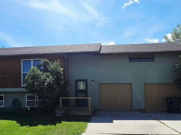 813 Welch Blvd, Lander, WY 82520