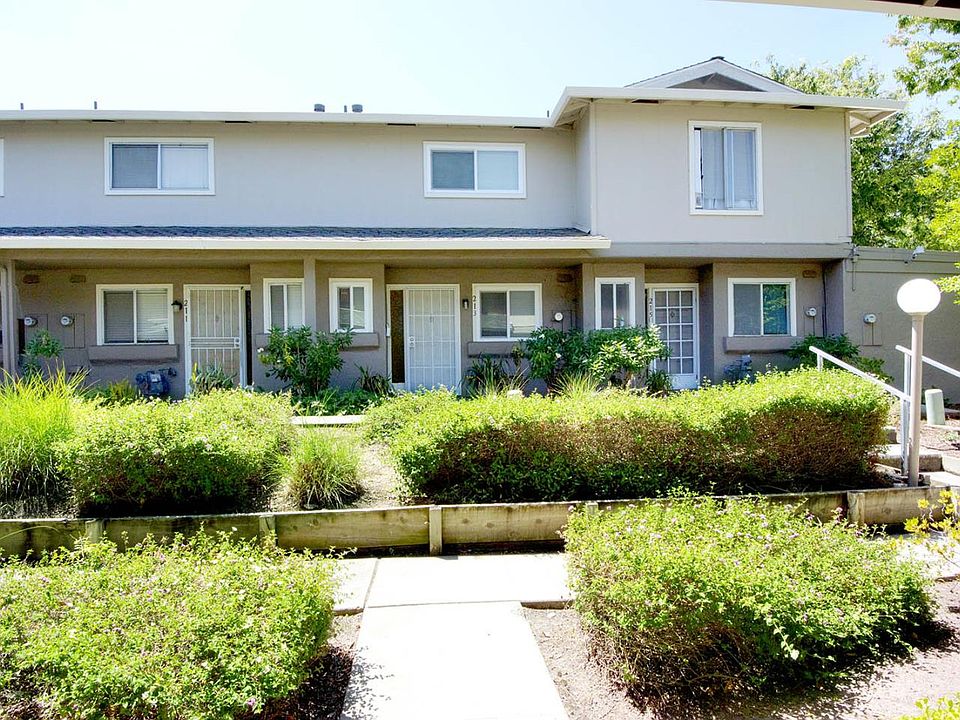1st image of 221 N Temple Dr