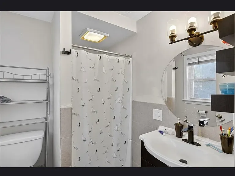 9 Cobb St #1-2-3 — Photo 3