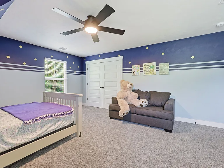 1041 Scenic Blvd — Photo 25