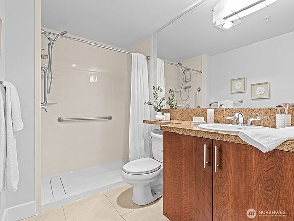 4th image of 5650 24th Avenue NW #312