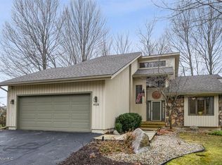 4028 Ravina Ter, Saint Joseph, MI 49085