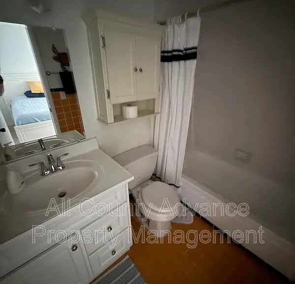 230 N Bayshore Blvd #202 — Photo 7