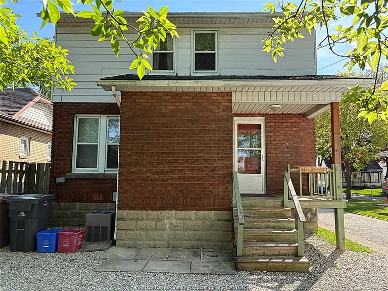 855 Edward Ave — Photo 6