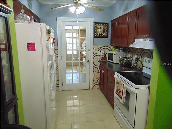 4th image of 7704 Gray Moss Ln