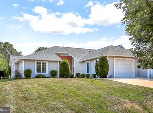 5414 Fairway Dr W, Fayetteville, PA 17222