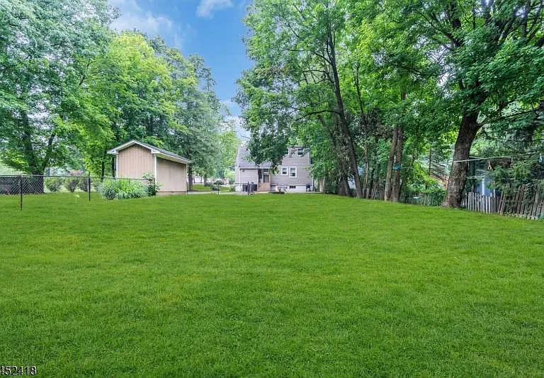 106 Mountain Ave — Photo 40