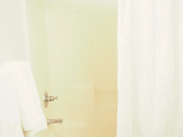 Luxury linens & soaking tub