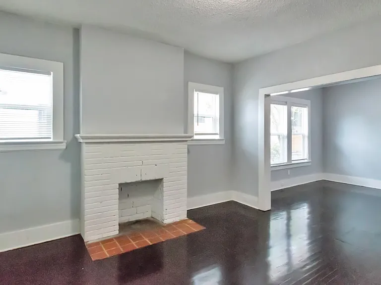 29 W 21st St — Photo 10