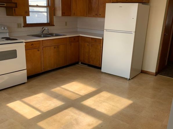 702 State Highway 109 APT 3