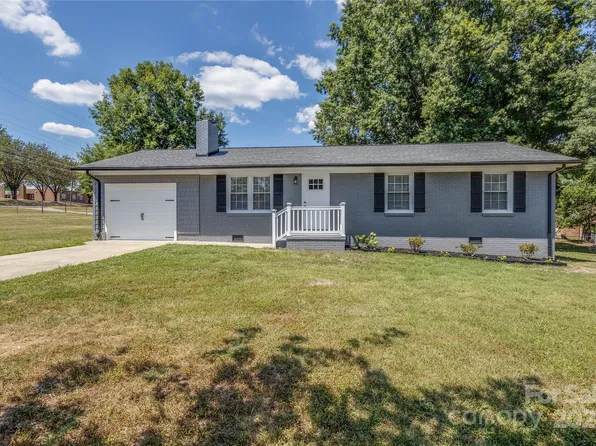 101 Chadwick Ct, Bessemer City, NC 28016