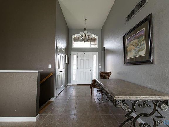 4th image of 14845 Lake Winds Dr