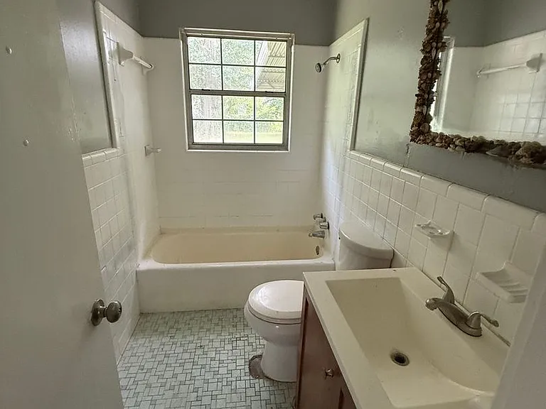 2919 Hillcrest Ave — Photo 13
