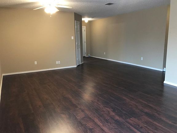 2nd image of 4603 Wedgewood Dr