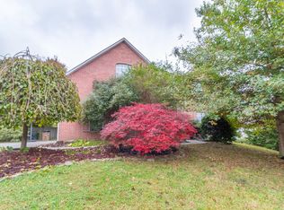 2418 Maple Crest Ln, Knoxville, TN 37921