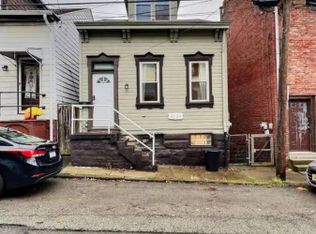 2129 Straubs Ln, Pittsburgh, PA 15212