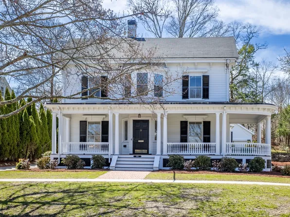 1894 Massachusetts Ave, Lexington, MA 02421