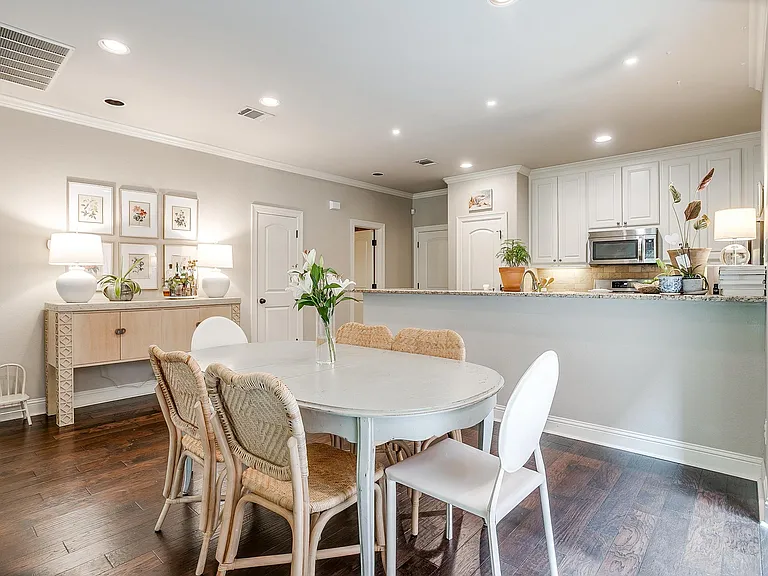 1201 Jerome St #1203 — Photo 8