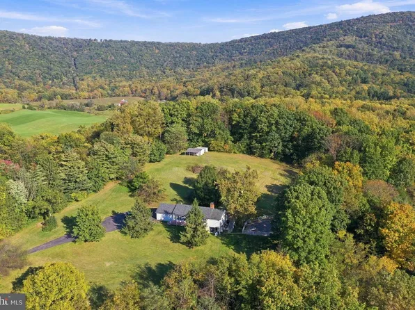 221 Skyline Forest Dr, Front Royal, VA 22630