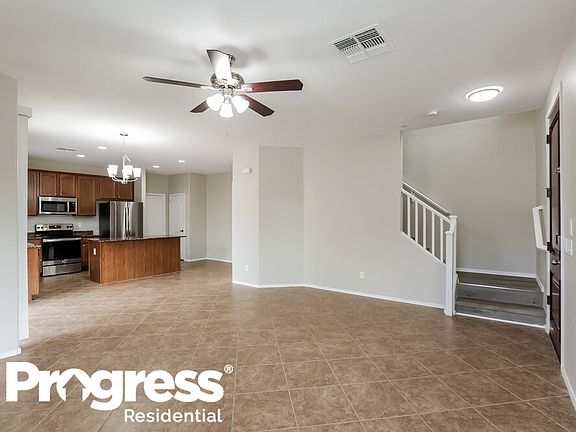 4th image of 2094 S Heron Ln