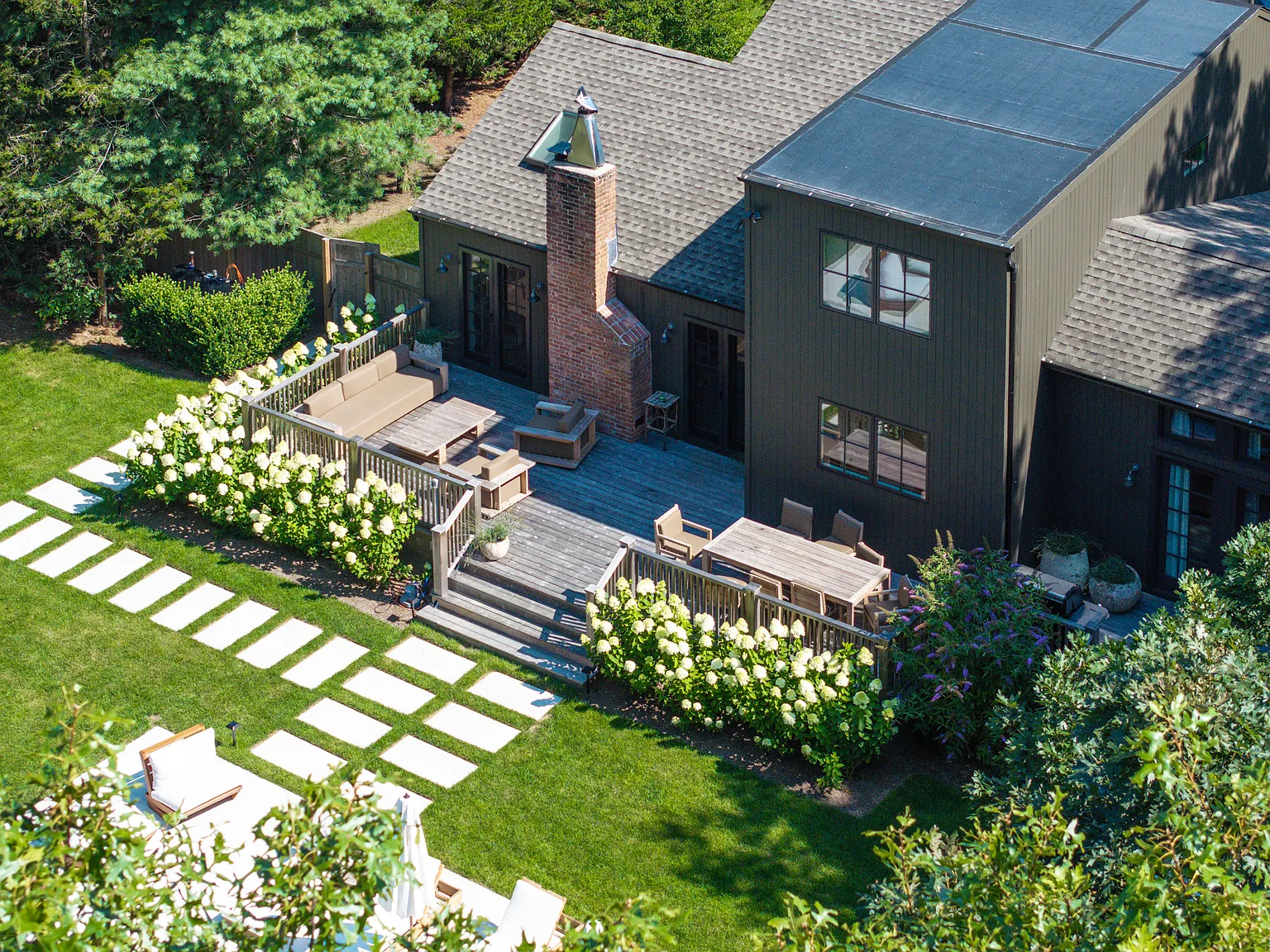Newly Completed East Hampton Dream — Photo 3