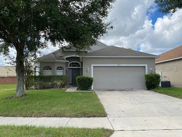 4903 Waterside Pointe Cir — Photo 1