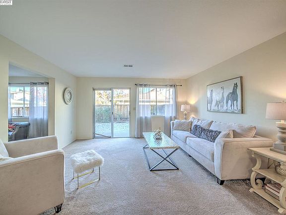 5th image of 7023 Wineberry Way