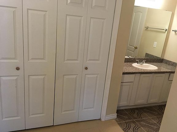 2nd image of 11514 Meadow Pines Ct