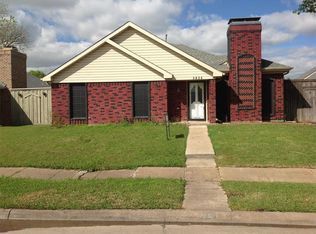 2825 Stoneridge Dr, Garland, TX 75044