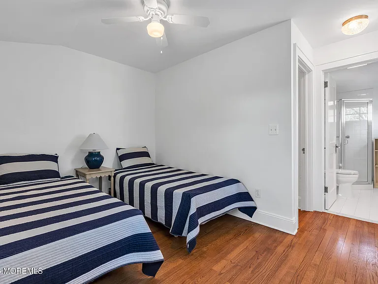 111 Chicago Blvd — Photo 30