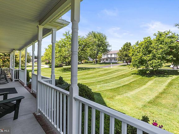 3rd image of 341 Cassidy Way
