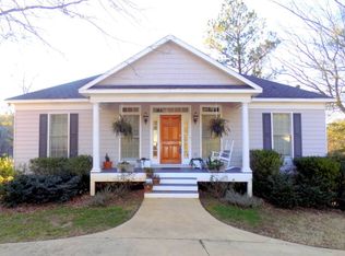 43 Helen Ln, Hamilton, GA 31811