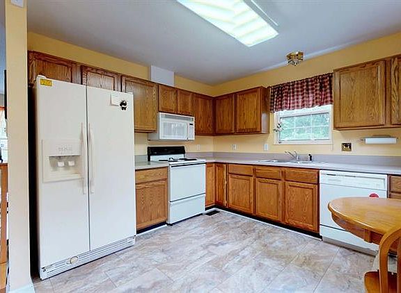5th image of 5644 Tennyson Dr