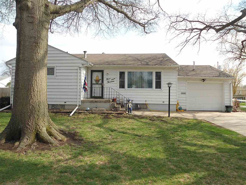 1913 High St Beatrice NE 68310 Zillow