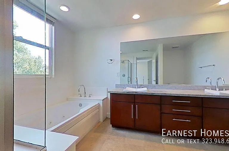 14412 Killion St #401 — Photo 23