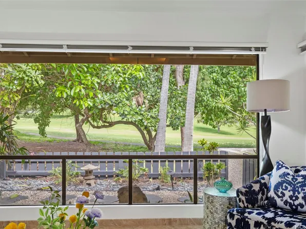 7832 Makaaoa Pl, Honolulu, HI 96825