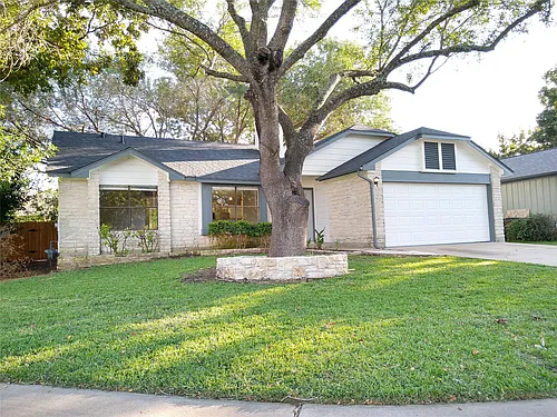 1813 Laurel Path Photo 1
