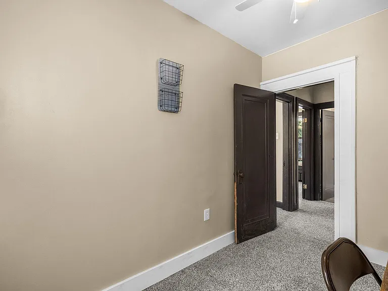 3202 W Main St — Photo 32