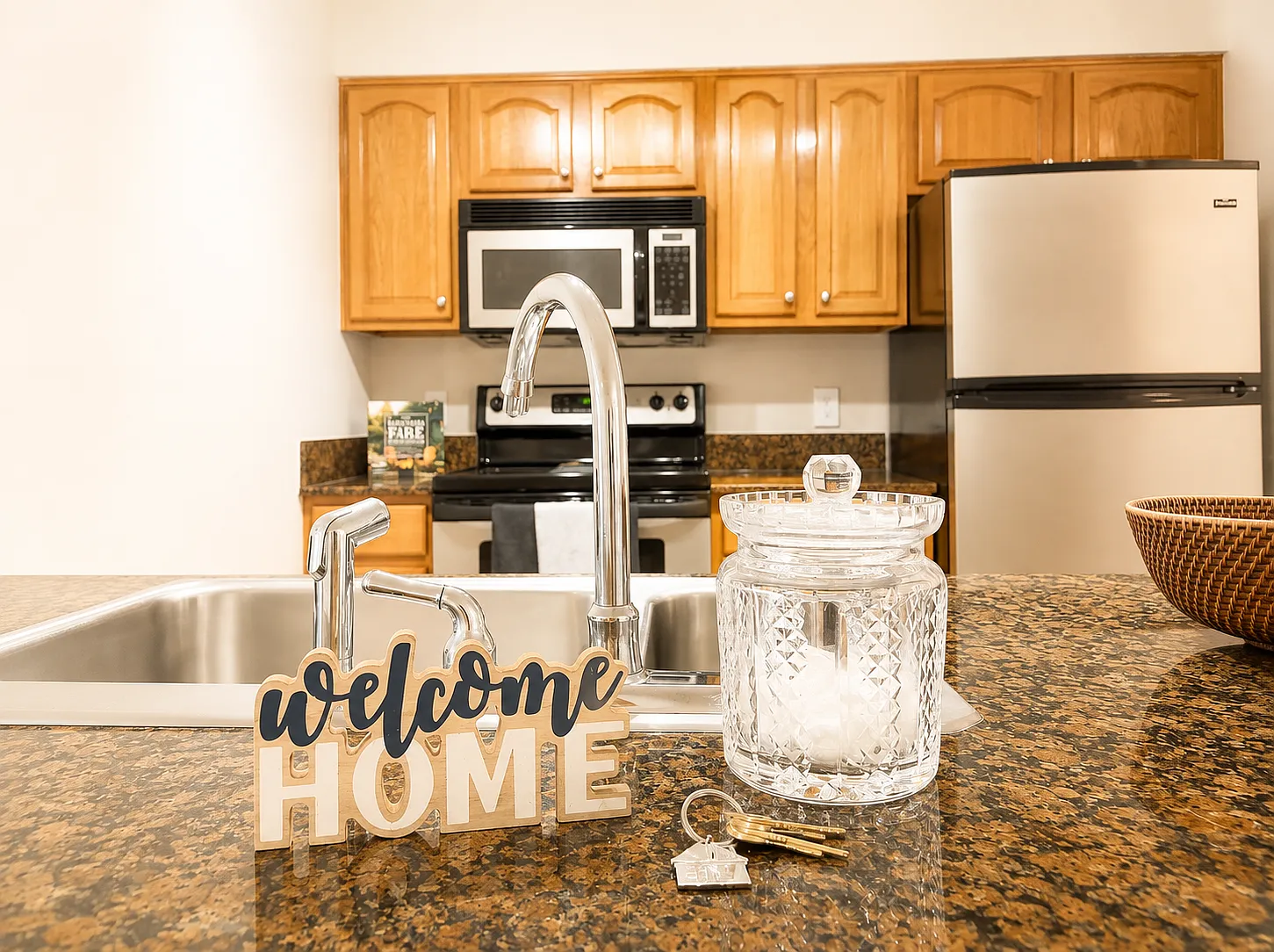 2 bed, 1050 sqft, $2,040 — Photo 3