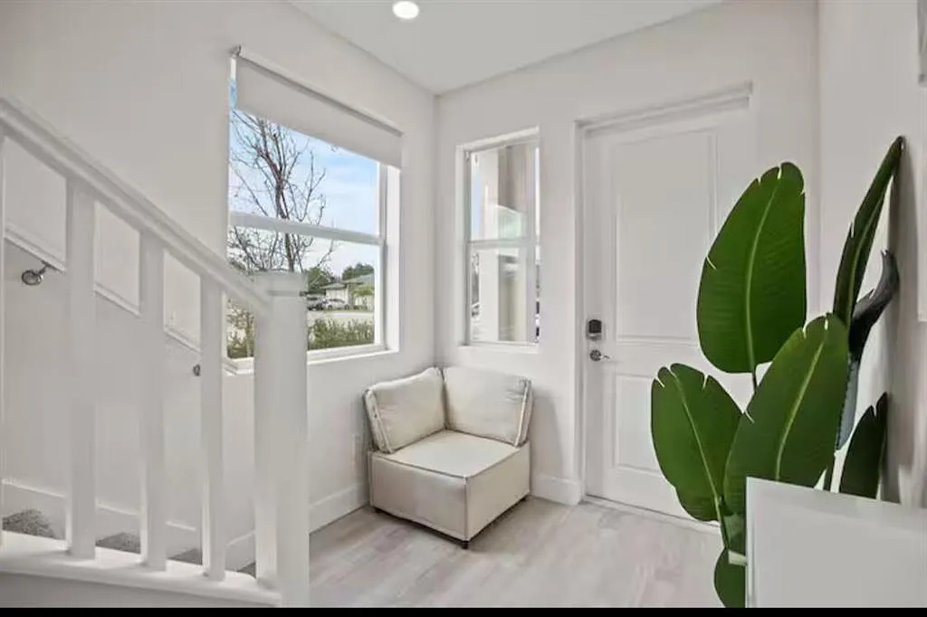 4 bed, 2.5 bath, 1387 sqft, $2,750 — Photo 4
